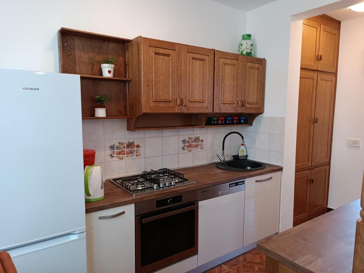 Apartments Ivicek ポレッチ エクステリア 写真